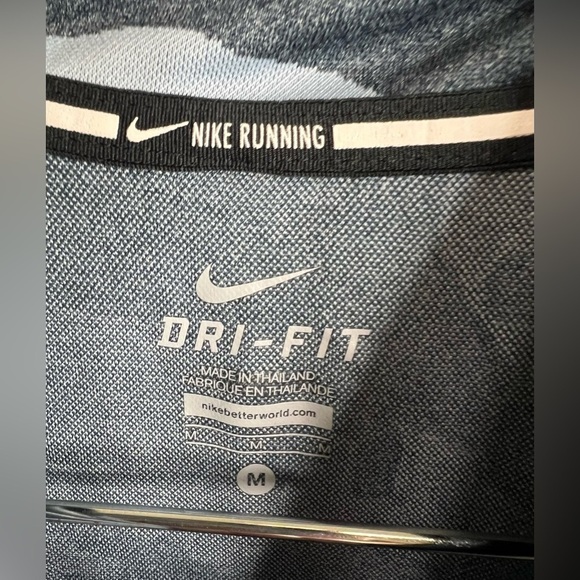 Nike Dri Fit 3/4 Zip Blue Camo Pullover - Picture 3 of 3